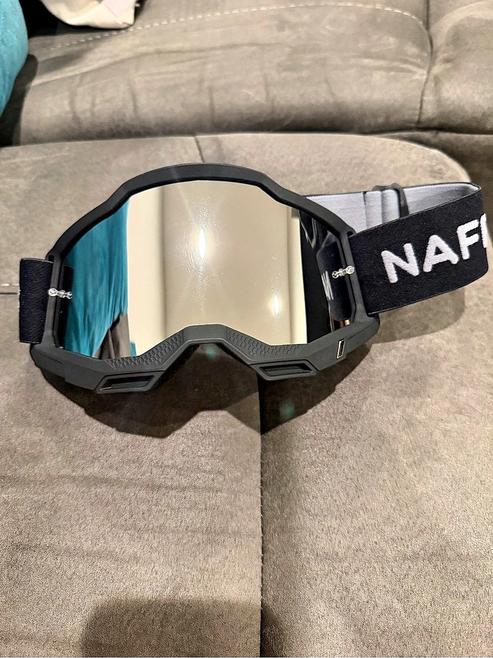 New NAF Mirrored Ski Goggles in Black & Silver